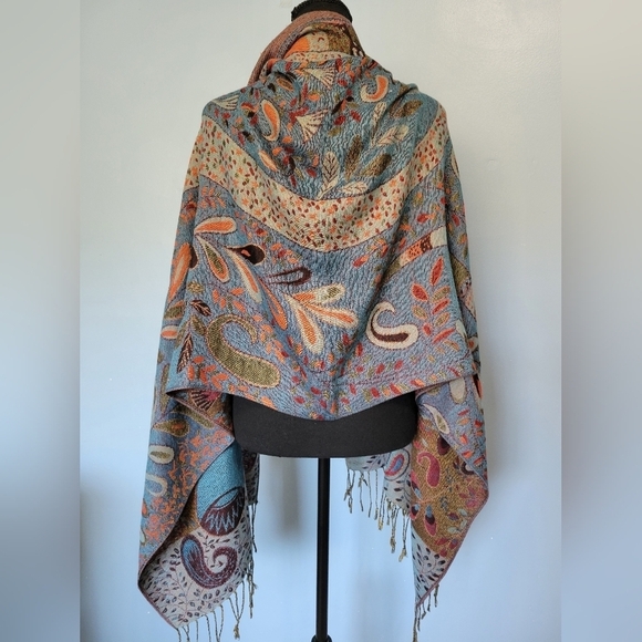 Tapestry Paisley Print Rectangle Scarf - Picture 2 of 9